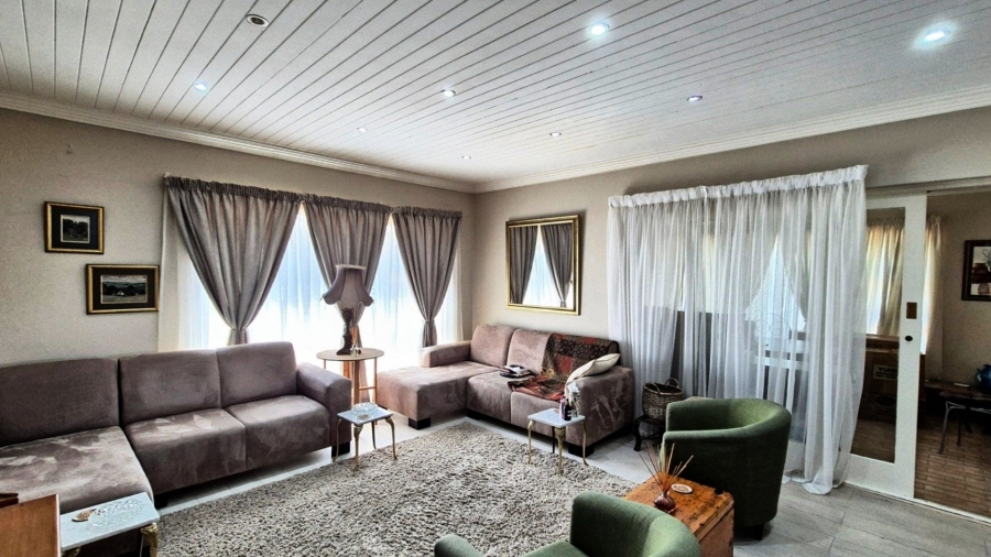3 Bedroom Property for Sale in Hartenbos Central Western Cape